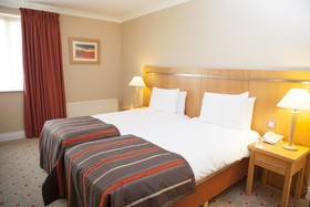 Lahinch Coast Hotel & Suites