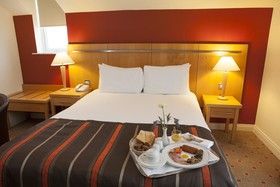 Lahinch Coast Hotel & Suites