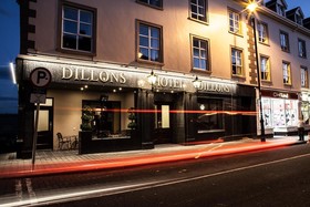 Dillon's Hotel