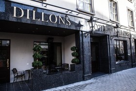 Dillon's Hotel