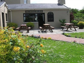 Royal Spa Hotel & Cafe