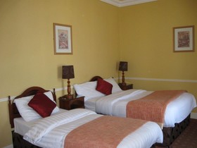 Royal Spa Hotel & Cafe