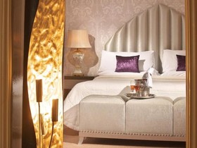 Castle Hotel