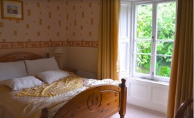 Cloncarlin House