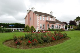 Ballingowan House Bed and Breakfast