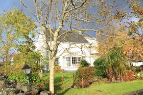 The Lake House Country Hotel