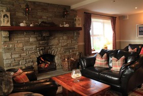 The Lake House Country Hotel