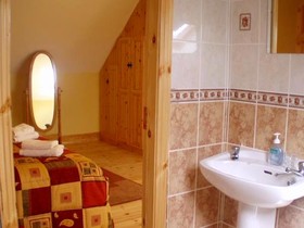 Sea Crest Farmhouse B&B