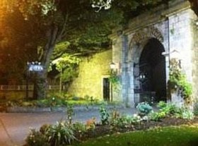 Castle Arch Hotel