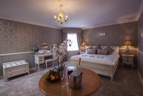 Castle Arch Hotel