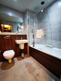 Bridge House Hotel, Spa & Leisure