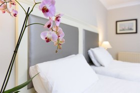 Dooley's Hotel