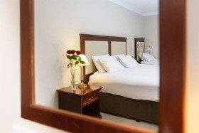Dooley's Hotel