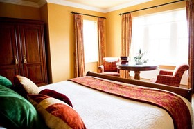 Ardmore Country House