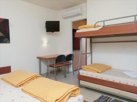 Hi Arad Hostel