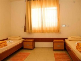 Hi Arad Hostel