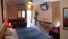 Aloni Neve Zohar Guest House Dead Sea