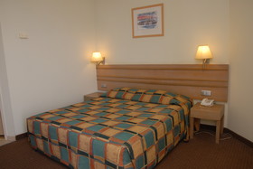 Adi Hotel