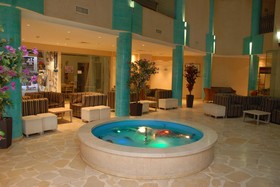 Adi Hotel