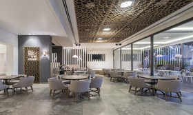 Americana Hotel
