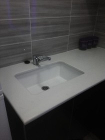 Camelot Suites Motel