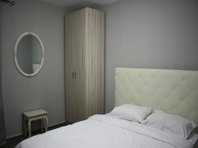 Rich Luxury Suites