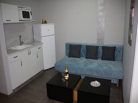Rich Luxury Suites