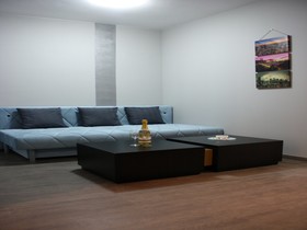 Rich Luxury Suites