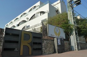 Rich Luxury Suites