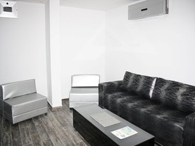Rich Luxury Suites