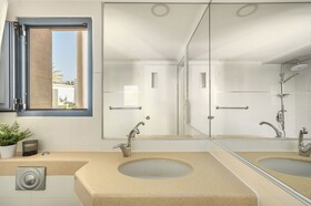 Royal Park Resort Apartments by Sea N' Rent