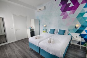 Metulla Travel Hotel