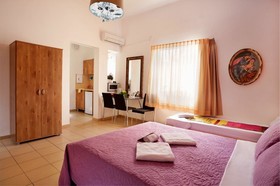 Loui Hotel