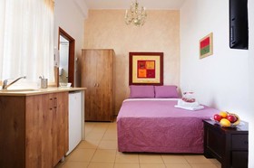 Loui Hotel
