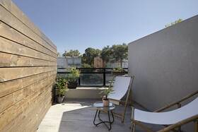 Urbanica Carmel