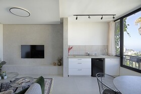 Urbanica Carmel