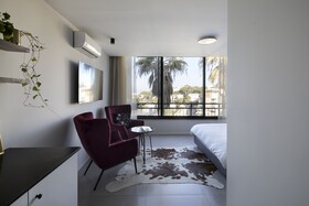 Urbanica Carmel