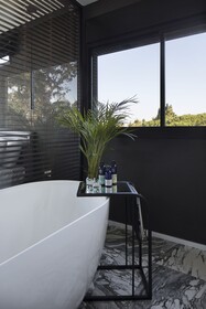 Urbanica Carmel