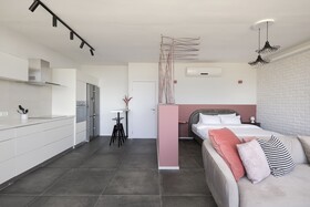 Urbanica Carmel