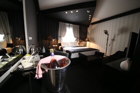 Villa Carmel Boutique
