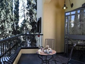 Villa Carmel Boutique