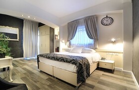 Villa Carmel Boutique