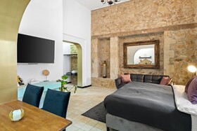 Helios Boutique Suites by La Finca Hotel