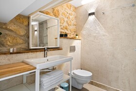Helios Boutique Suites by La Finca Hotel