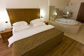 C Hotel The Hacienda Forestview