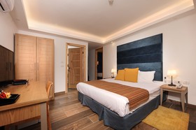 Boutique Hotel By Tzukim