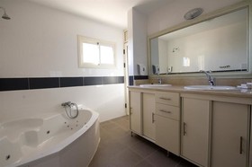 Ramon Suites Hotel