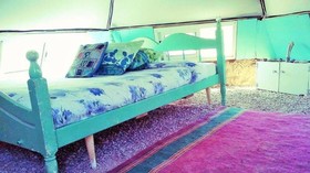 Silent Arrow Desert Lodge - Caravan Park