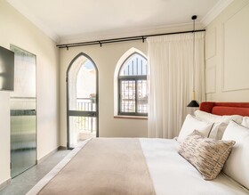 Albi Hotel