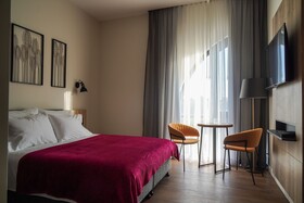 Apartique Hotel